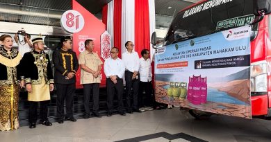 Pertamina Patra Niaga Salurkan LPG ke Mahakam Ulu di Tengah Surutnya Sungai Mahakam