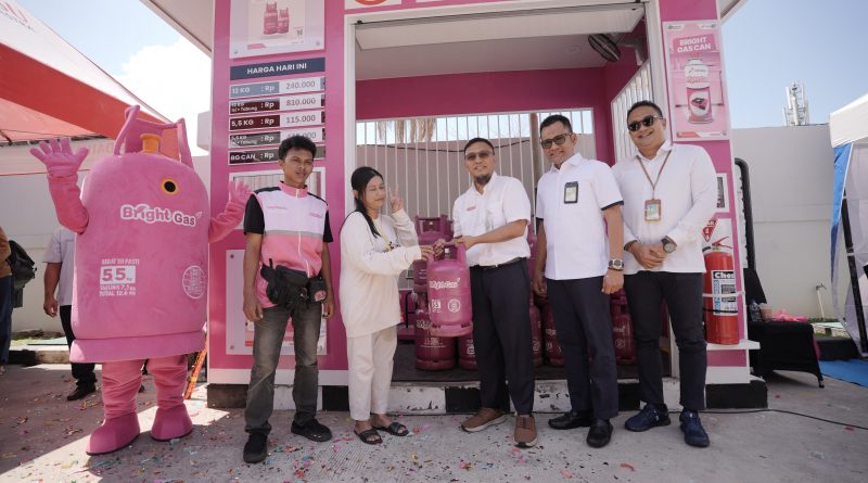 Pertamina Luncurkan Bright Gas Drive Thru Pertama di Indonesia Pertamina Luncurkan Bright Gas Drive Thru Pertama di Indonesia