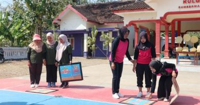 Semarak Kemerdekaan, KKN BERDAMPAK Kelompok 164 UMM Gelar Lomba Bersama Ibu-Ibu PKK Semarak Kemerdekaan, KKN BERDAMPAK Kelompok 164 UMM Gelar Lomba Bersama Ibu-Ibu PKK