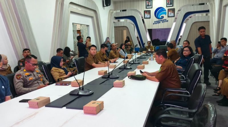 Pemkab Kutim Matangkan Persiapan HUT ke-27, Sinergi Lintas Instansi Diperkuat Pemkab Kutim Matangkan Persiapan HUT ke-27, Sinergi Lintas Instansi Diperkuat